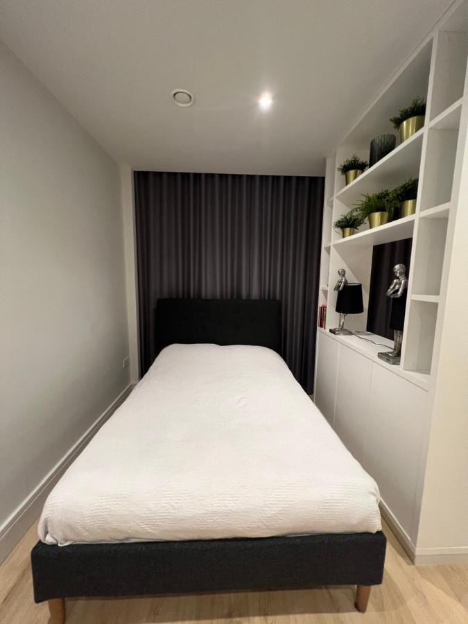 London Luxxe Suites & Apartments - London Heathrow Airport, Terminal 1 2 3 4 5 Hillingdon Eksteriør billede
