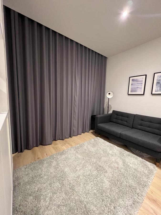 London Luxxe Suites & Apartments - London Heathrow Airport, Terminal 1 2 3 4 5 Hillingdon Eksteriør billede